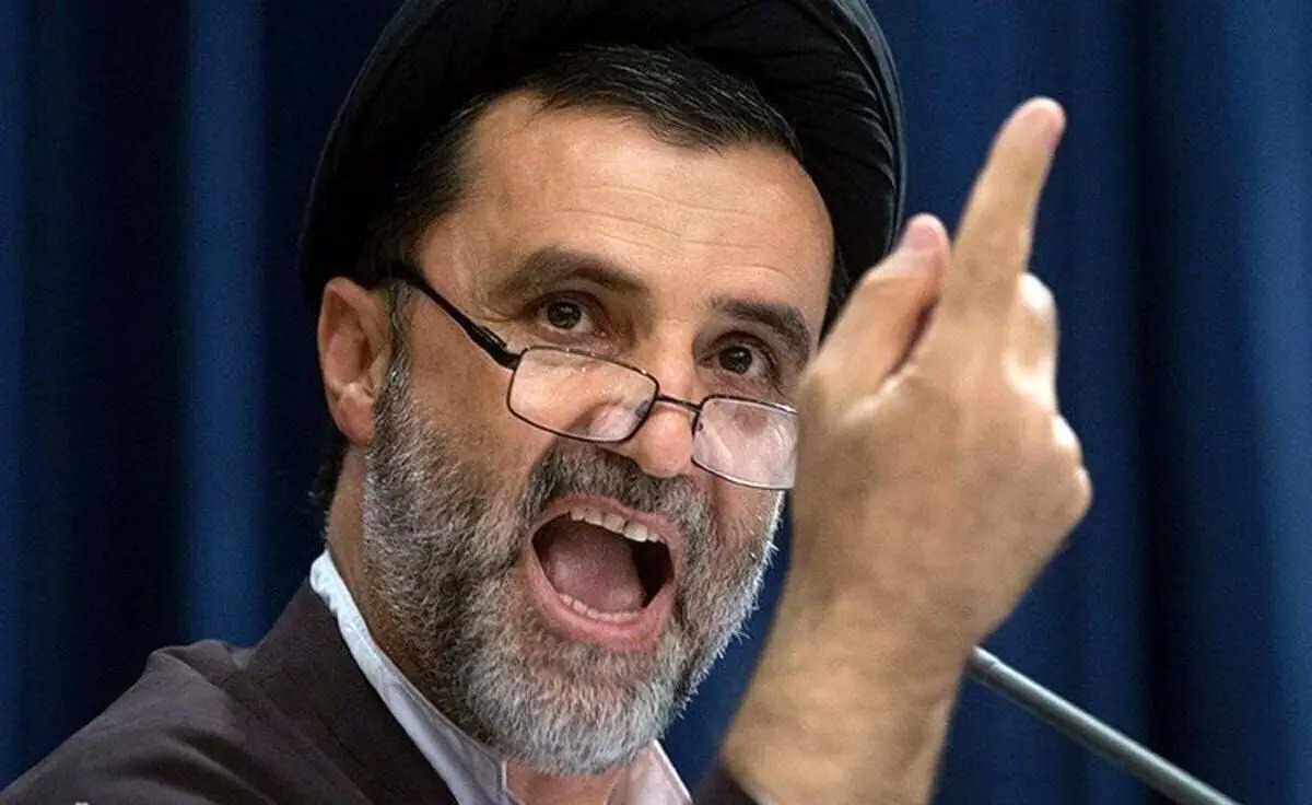 واکنش تند نبویان به خبر توافق: می‌خواهند متنی خسارت بار را به عنوان پیروزی جا بزنند