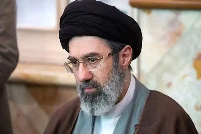 تفسیر جنجالی روزنامه کیهان از سکوت رهبری؛ دیگر مذاکره‌ای درباره هسته‌ای در کار نیست