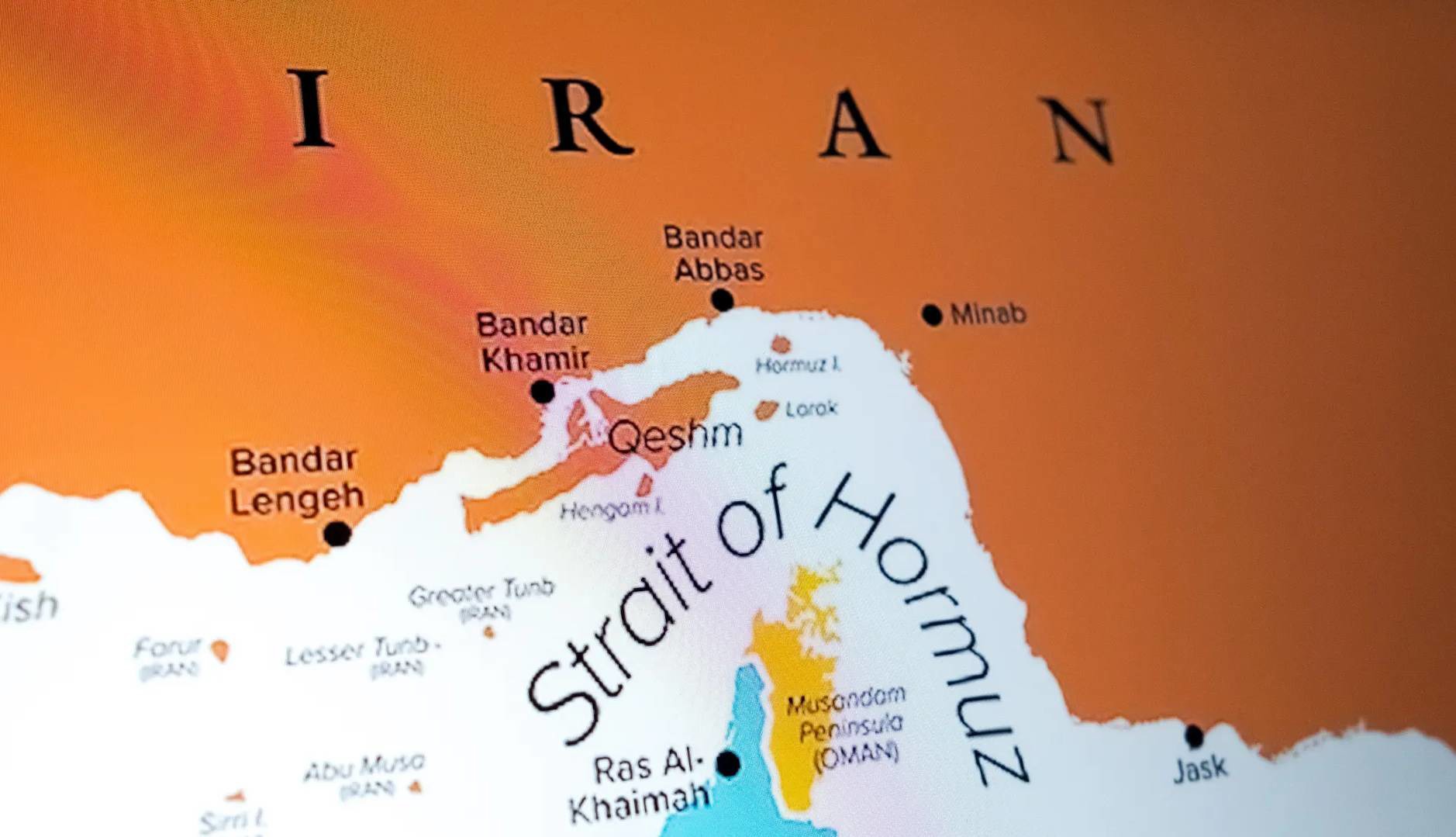 تنگه هرمز؛ برگ برنده تهران و خط قرمز واشنگتن