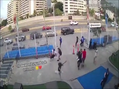 لحظه وقوع زلزله هولناک ونزوئلا