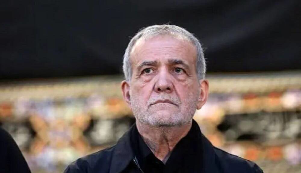 حضور رئیس‌جمهور در مراسم روضه خانگی شهید لاریجانی