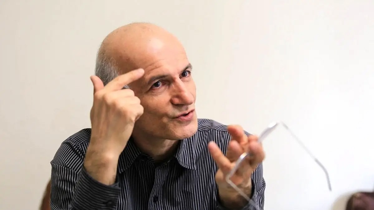 ساختار حکمرانی دیگر قادر به دریافت پیام‌های جامعه نیست