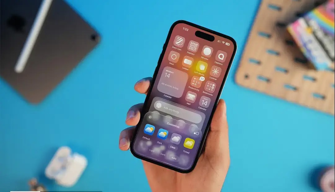 آپدیت بزرگ iOS ۲۷ وارد آیفون شد؛ اما به‌صورت آزمایشی