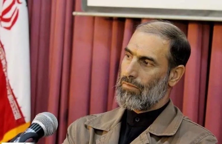 نماینده اسبق بویراحمد: کلاهم را می‌دهم، بانوان طلاهایشان را برای انتقام در آن بریزند/ هر ایرانی ماهی یک دلار بدهد، یک سال می شود یک میلیارد دلار و به هر آمریکایی بدهیم می رود ترامپ را می کشد چون بنده پولند/ شماره حساب اعلام می شود، مشارکت کنید/ ویدئو