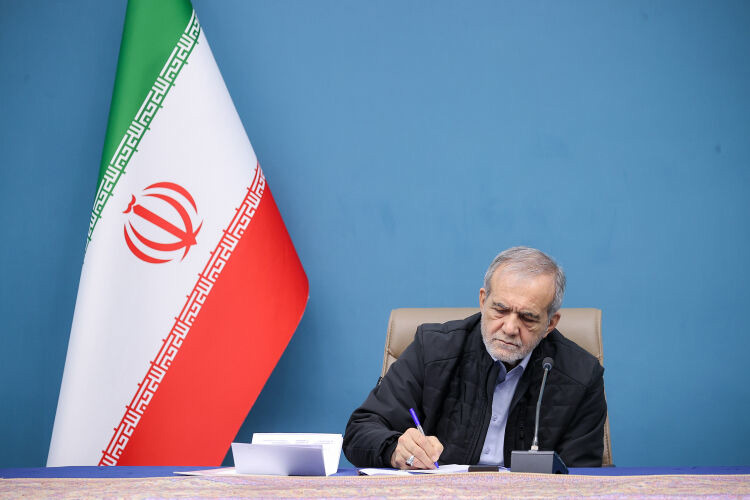 رئیس‌جمهور اصلاحیه آئین‌نامه داخلی مجلس شورای اسلامی برای اجرا ابلاغ کرد