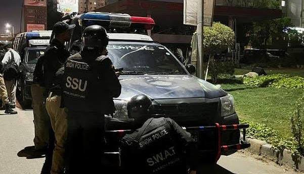 کشته شدن ۱۰ پلیس در پی حمله افراد مسلح در شمال غربی پاکستان