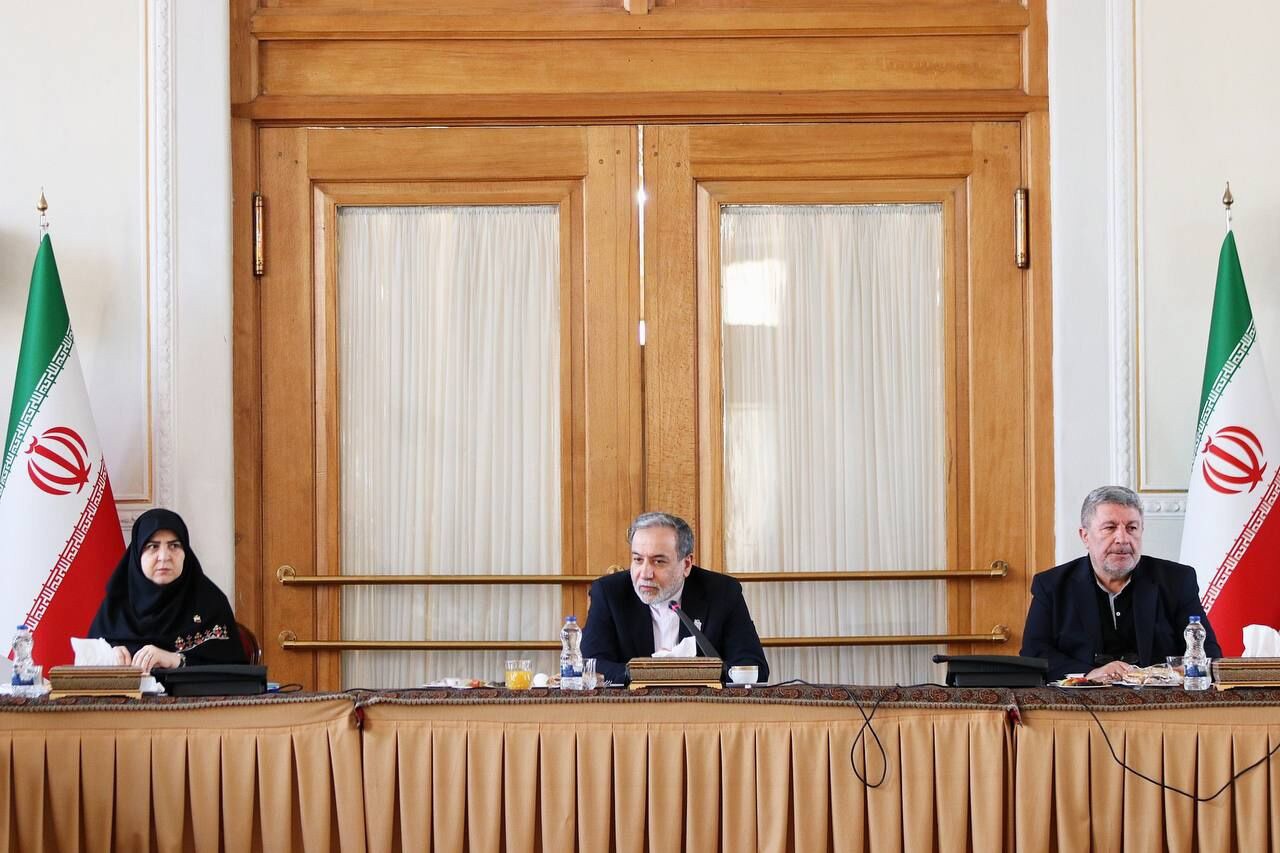 عراقچی تاکید کرد؛ پیشبرد منافع عالیه کشور در چارچوب رهنمودهای رهبر انقلاب