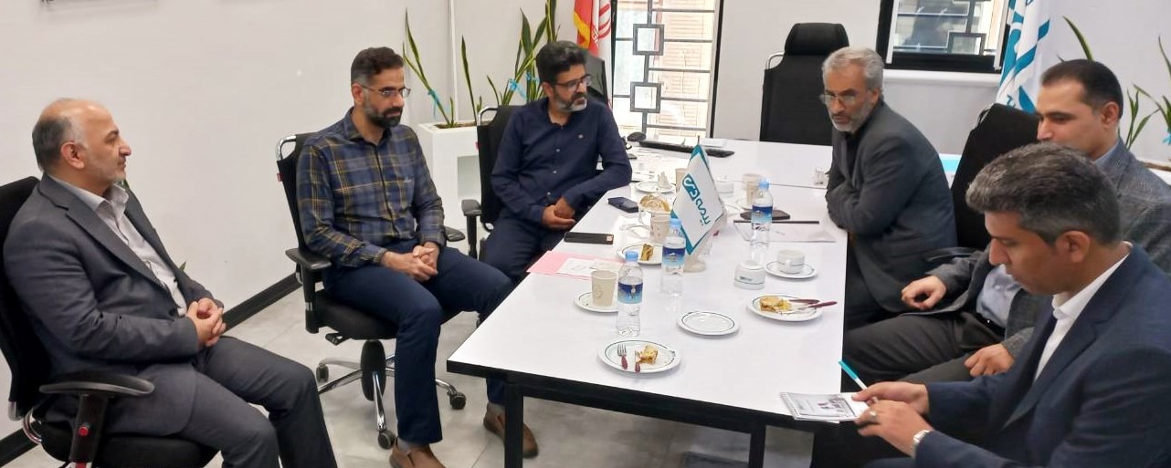 بازدید مدیرعامل بیمه دی از شعبه کاشان؛ تمرکز بر ارتقای عملکرد و تقویت تعاملات اجتماعی
