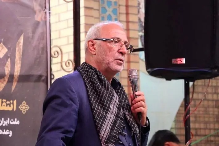 نماینده شاهین‌شهر: قدرت چهارم جهانیم؛ حق وتو می‌خواهیم/ ویدئو