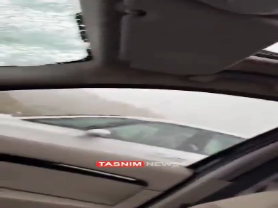 تگرگ شدید در فرانسه شیشه خودروها را خرد کرد | آخرین خبر