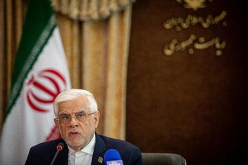 تذکرات عارف به مسئولان دولتی: در رسانه‌ها با یکدیگر دعوا نکنید یا آمار متناقض ارائه ندهید