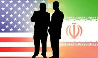 پاسخ روزنامه‌نگار نزدیک به دولت به مجری صدا و سیما درباره مذاکره و قیمت نفت/ عجیب است که بدیهیات را باید یادآور شد