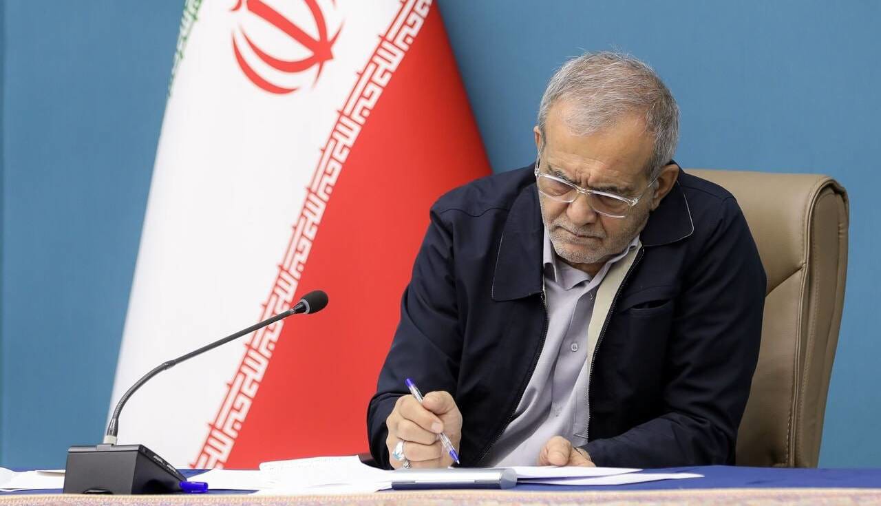 رئیس‌جمهور درگذشت ناطق نوری را تسلیت گفت