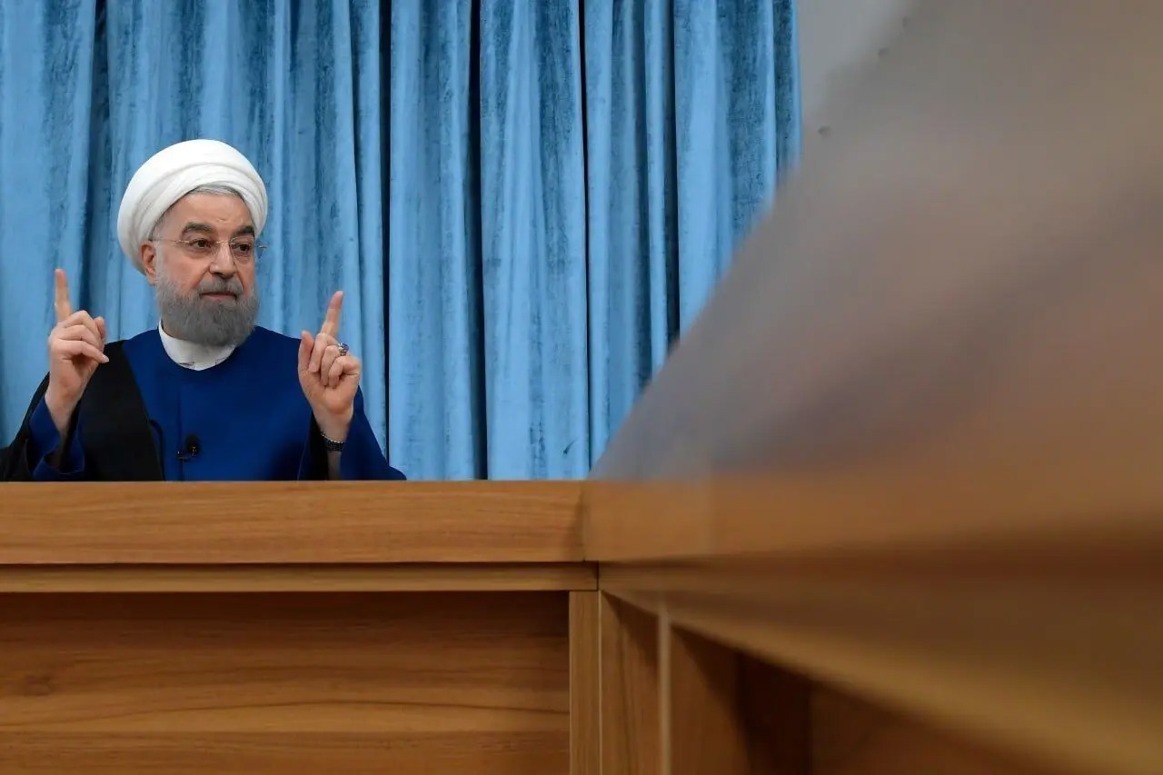 توضیح حسن روحانی در رابطه با سخنانش در مورد همه‌پرسی/ دفاع در برابر تجاوز بدیهی است؛ دستاورد جنگ باید امنیت پایدار باشد/ زمان انتقال از میدان به سیاست باید با منافع ملی سنجیده شود و تنگه هرمز از اهرم بحران به اهرم توسعه تبدیل شود