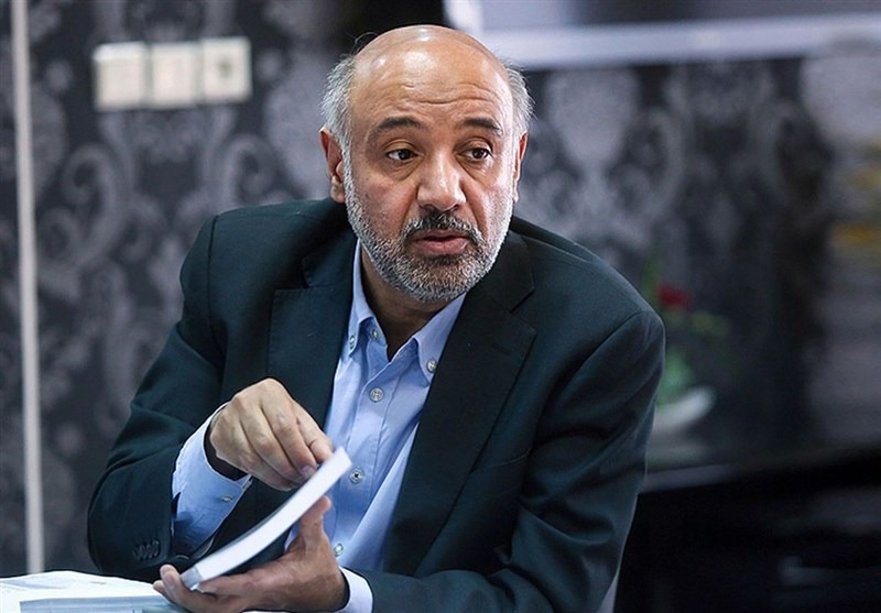 میدری: رفع مسدودی حساب کارفرمایان پس از تسویه بدهی متمرکز می‌شود