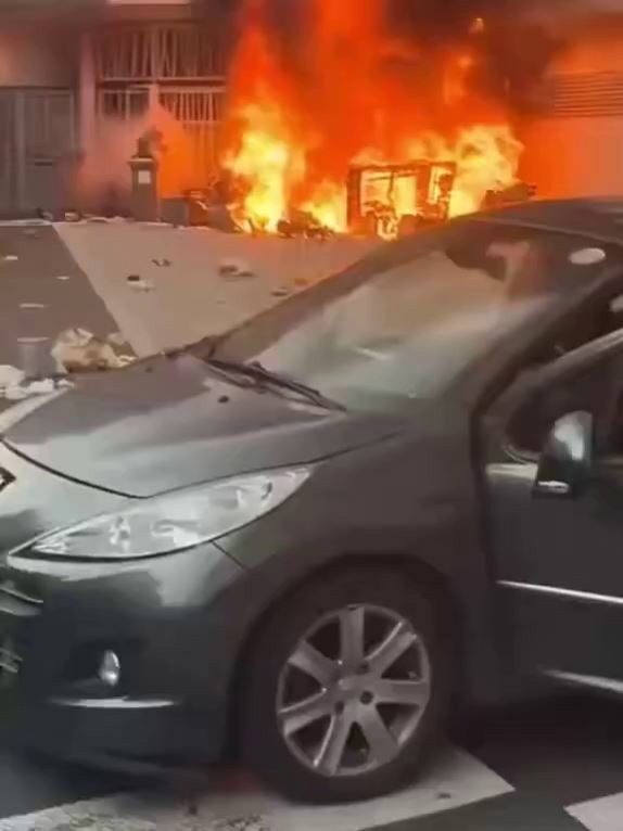 حریق در مرکز آموزشی در فرانسه