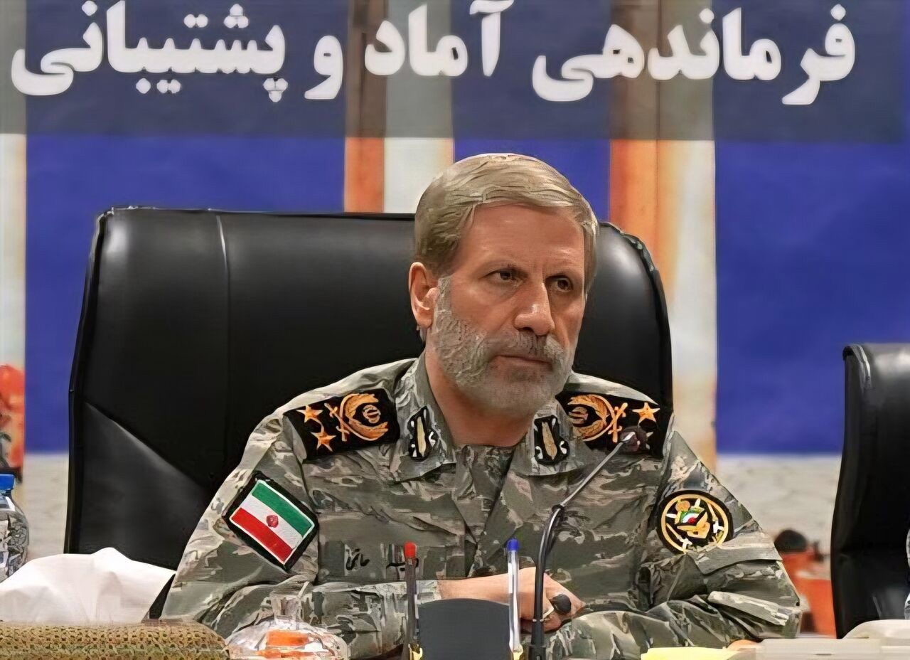 فرمانده کل ارتش: در صورت اشتباه مجدد دشمن پاسخ کوبنده می‌دهیم