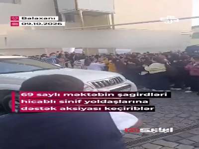 تجمع دانش آموزان در باکو علیه ممنوعیت حجاب