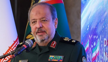 سردار ابن‌الرضا خطاب به آمریکا: با آتش بازی نکنید دست نیروهای مسلح پر است