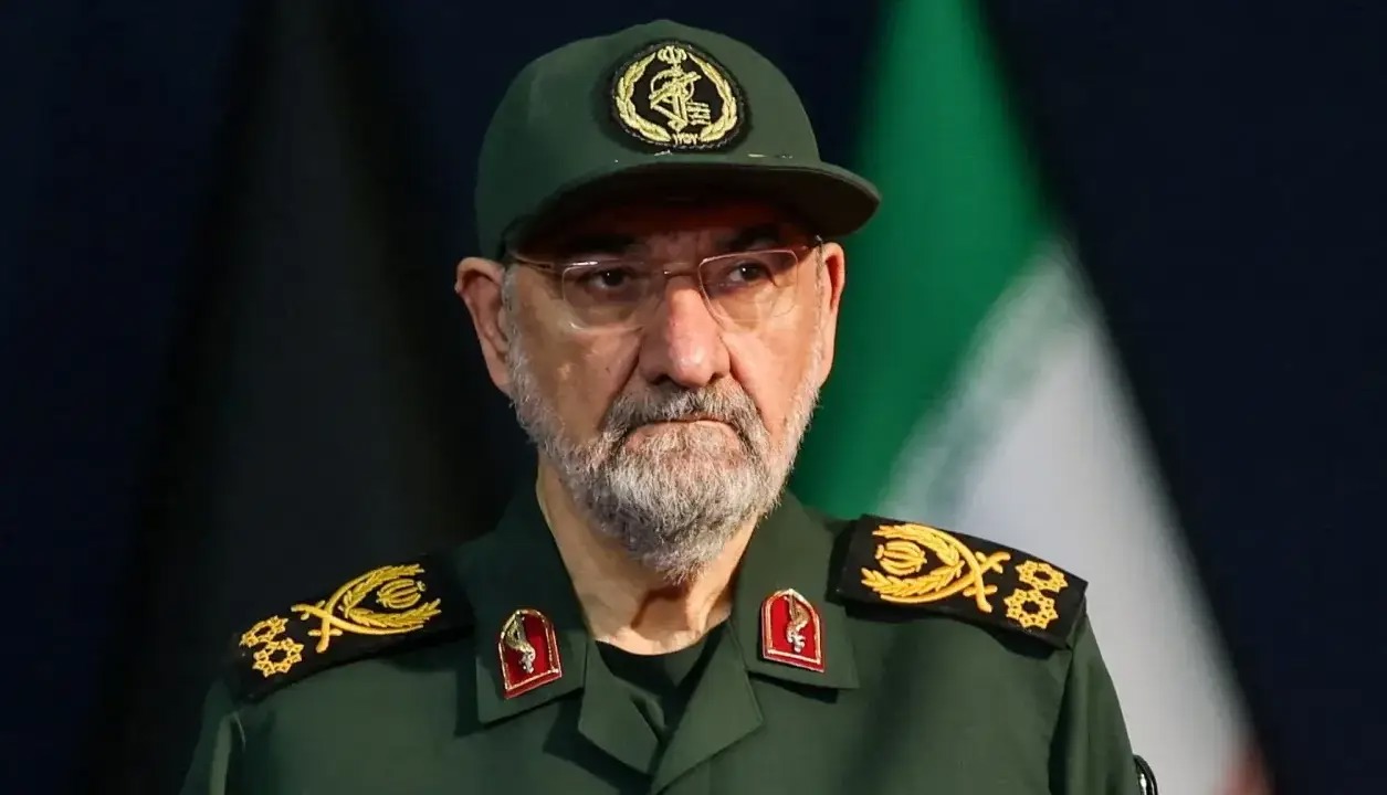 سرلشکر رضایی: آمریکا جلب اعتماد کند تا مذاکره کنیم