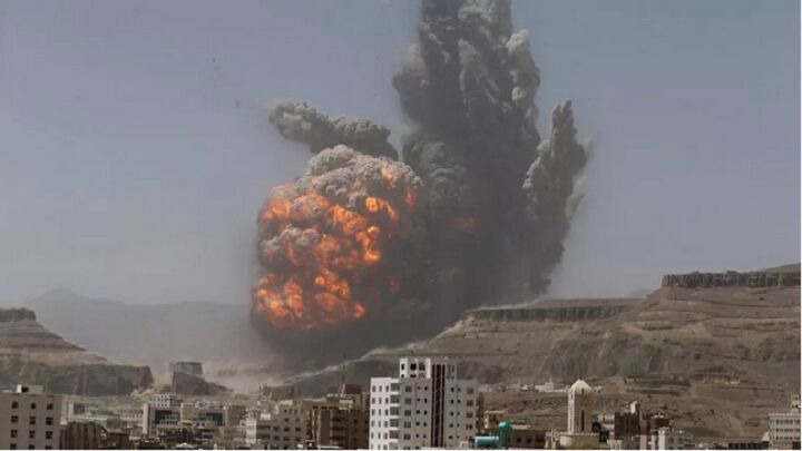 شهادت یک زن و زخمی شدن هشت نفر در حمله هوایی عربستان به یمن