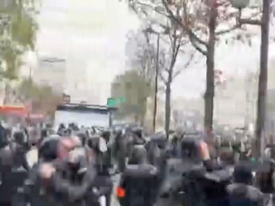 دستگیری بیش از ۱۴۰۰ معترض در فرانسه