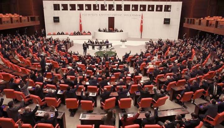 موافقت اولیه پارلمان ترکیه با پیمان مکه