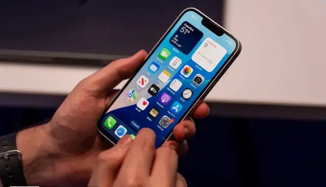 مشخصات آیفون ۱۸e لو رفت؛ نمایشگر ۶۰ هرتز و یک دوربین در پنل پشتی